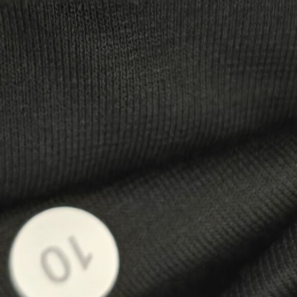 Lululemon Wonder Under LIKE NEW - Picture 2 of 5